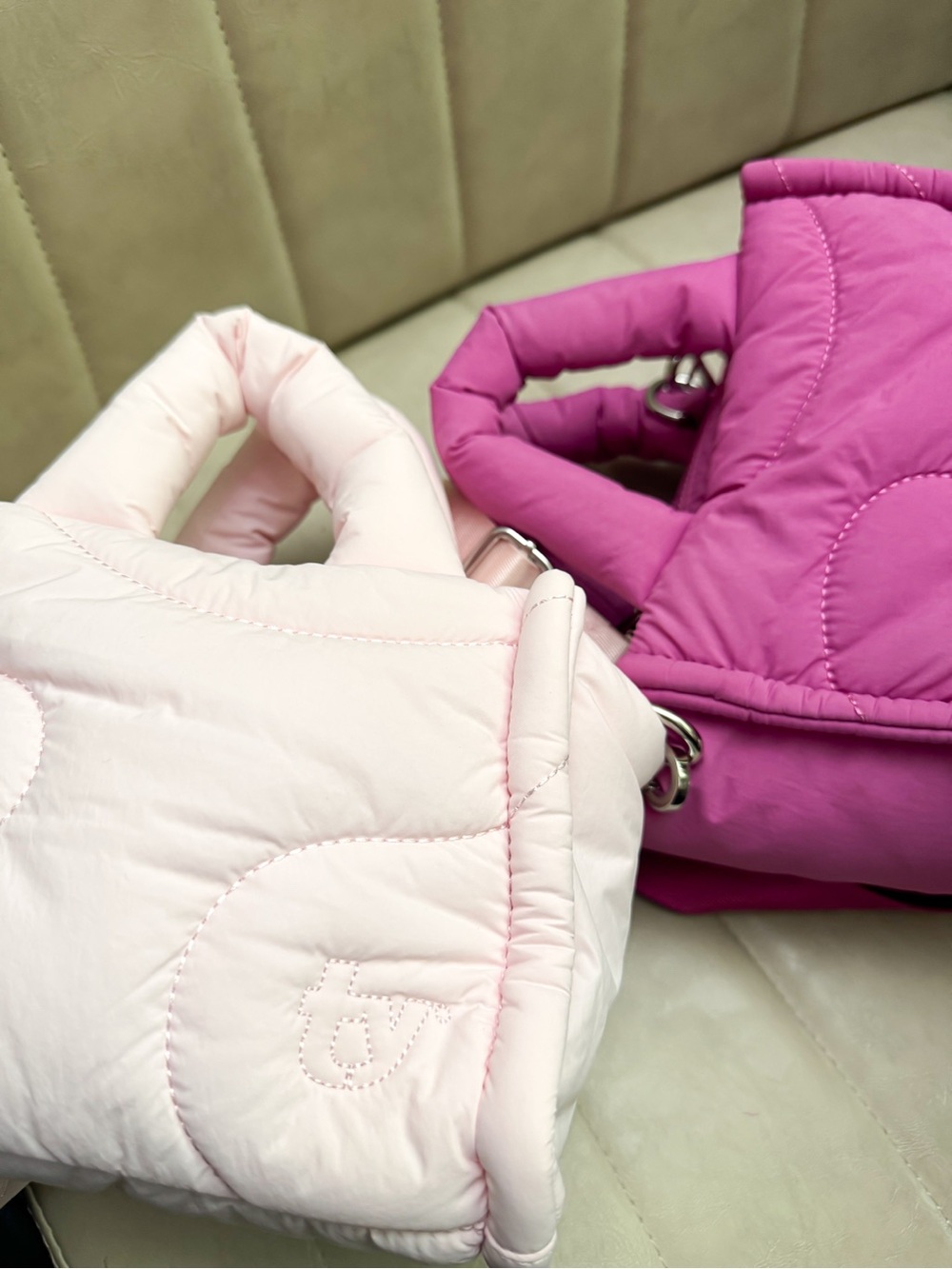 NWT Set of two Thirty Years “The mini drift tote” in Blush and Pink color - Picture 3 of 10